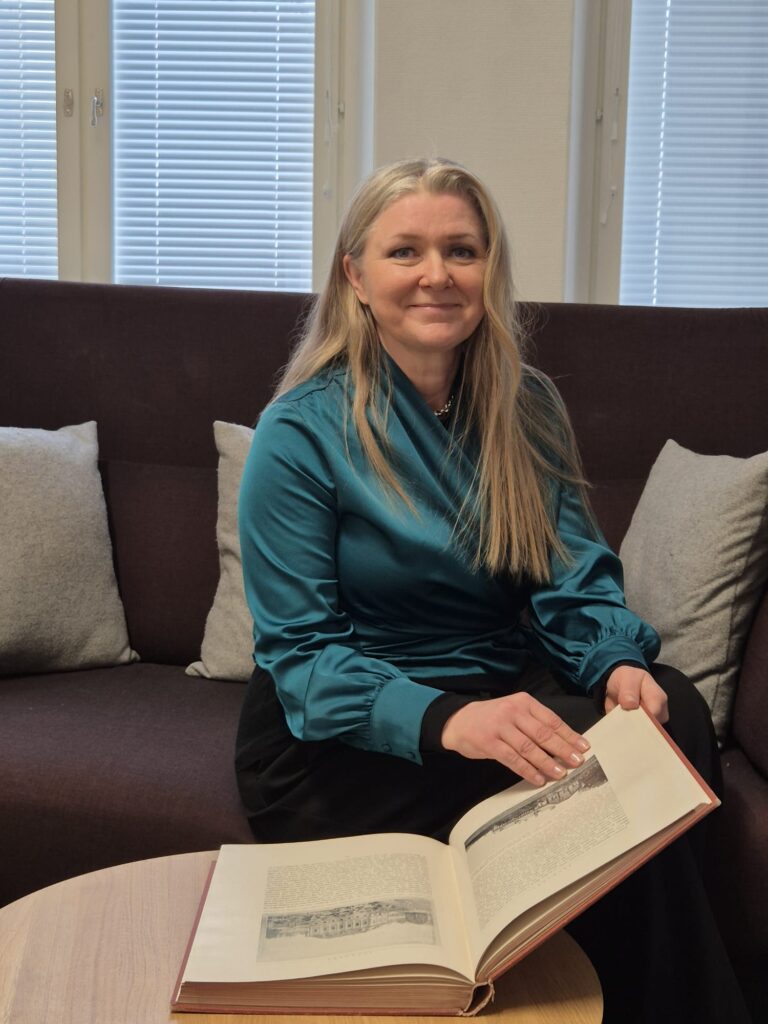 Kuvassa Marjo Uotila